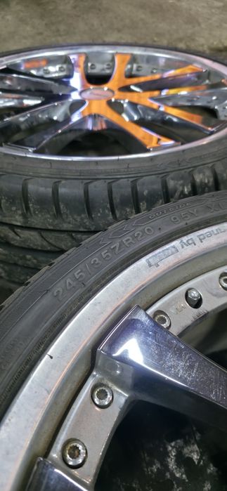 Продам диски R20 с резиной