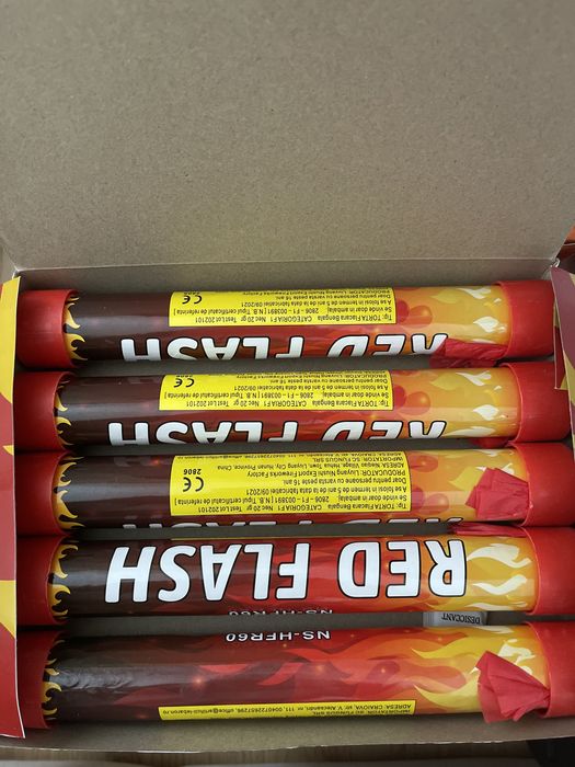 Fumigene multicolore sedinte foto torte stadion