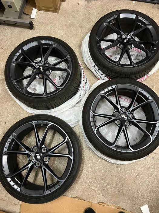 4 anvelope vară Pirelli P Zero 235/35 R19 91Y