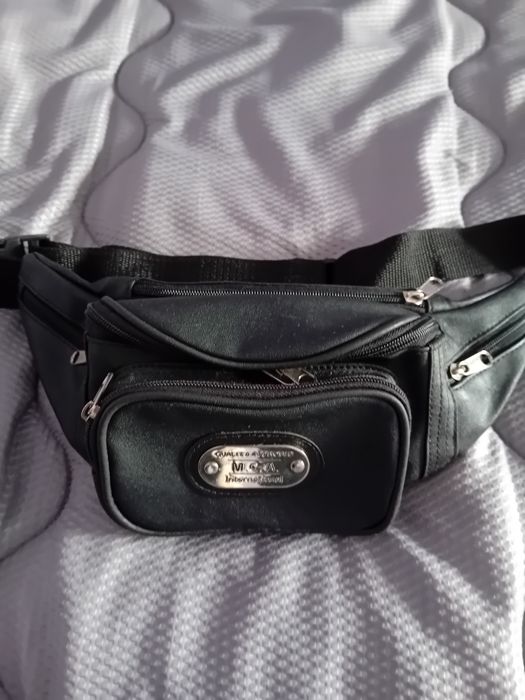 Дамски чантички за кръст