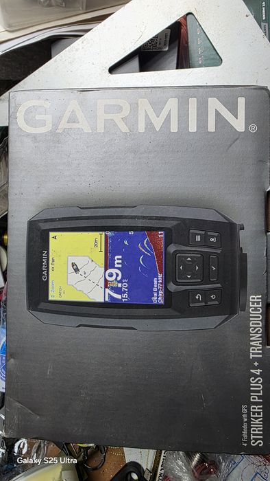 GARMIN striker plus 4