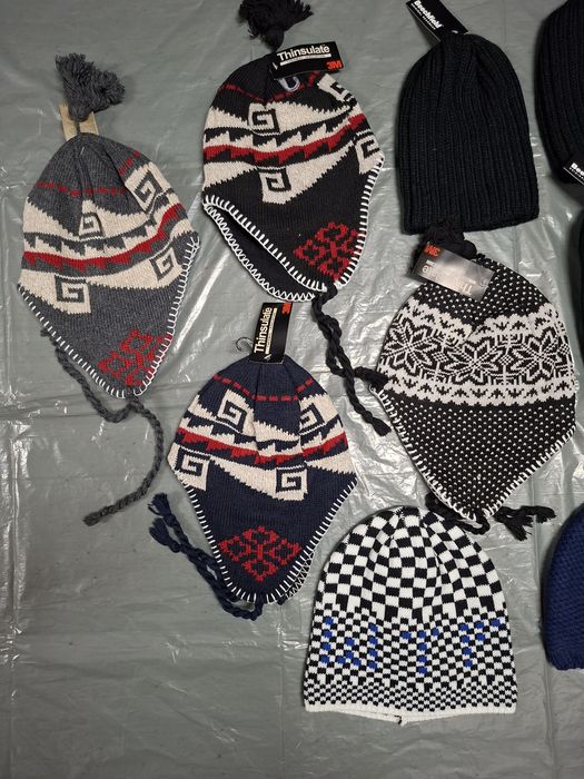 Оригинални зимни Шапки 10лв броя !