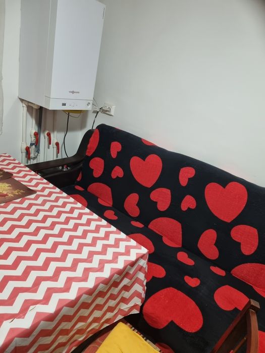 Vand apartament 3 camere E 14 et 4/4