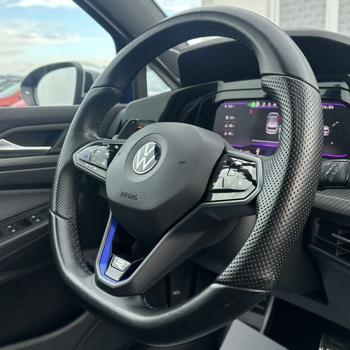 Volkswagen Golf 8R 2023 4Motion 320CP DSG7