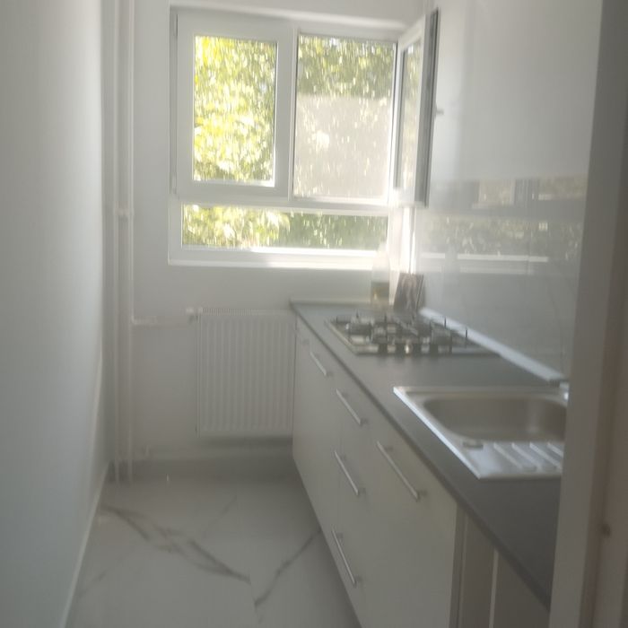 Închiriez apartament cu 2camere Ploiesti zona Mihai Bravu,totul nou, nemobilat