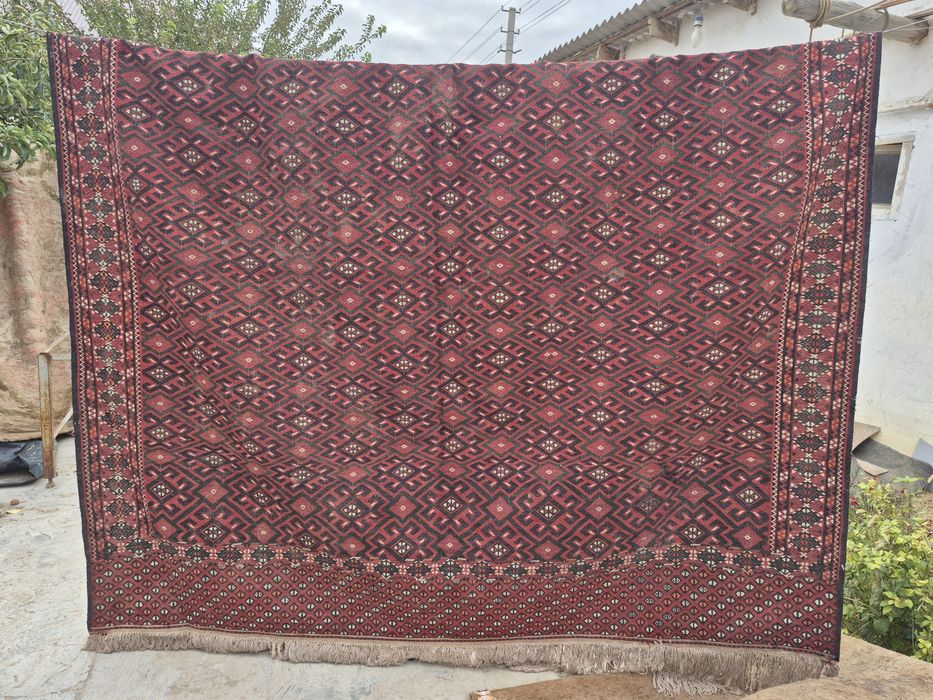 Ескі күміс бұйымдары сатылады