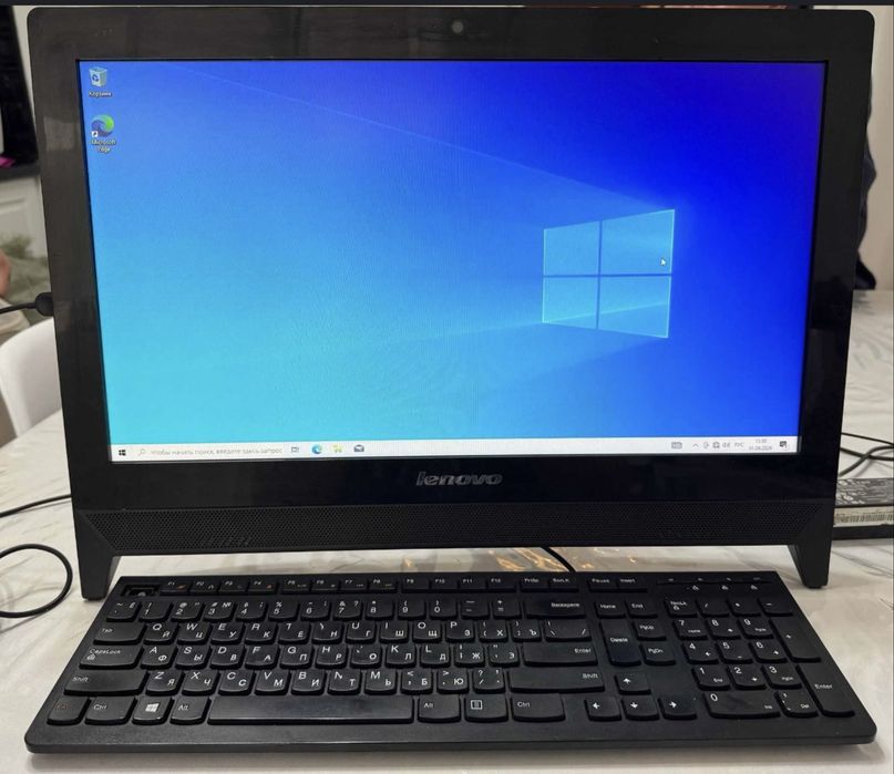Продам моноблок Lenovo (Intel Pentium / 4GB RAM / 1TB HDD