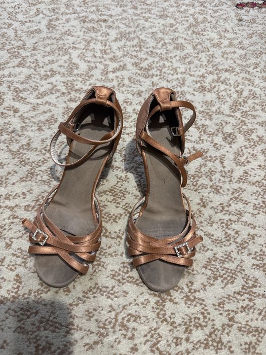 Туфли для танцев, ращмер 37