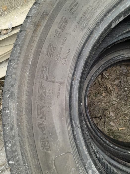 Продам шины в отличном состояние