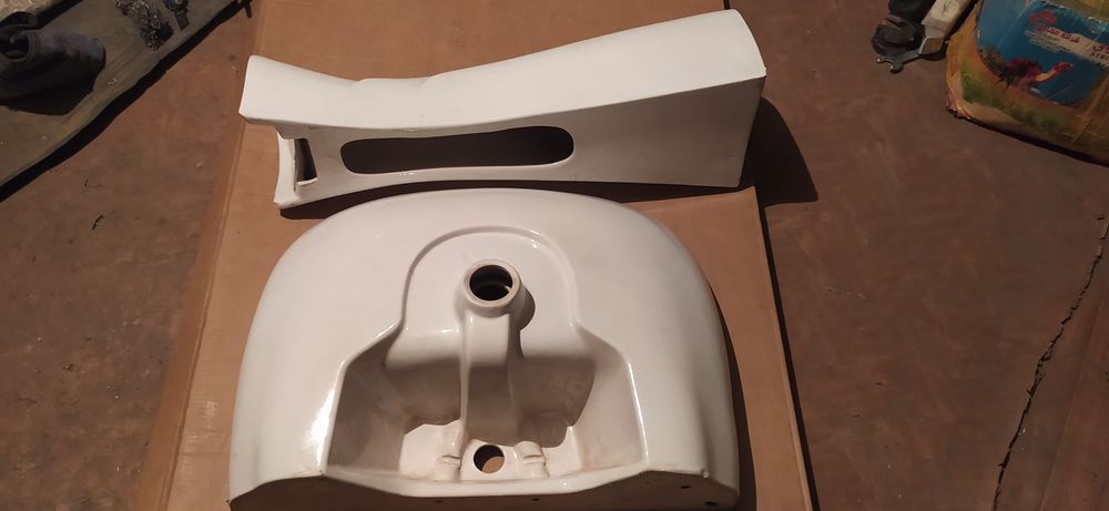 Раковина и ножка .