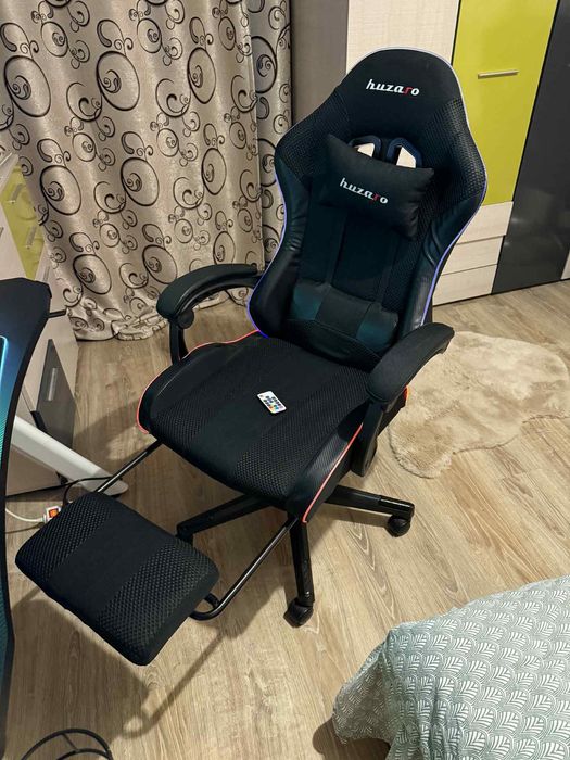 Геймърски сетъп плюс бюро, стол, монитор,мишка, клавиатура,мауспад