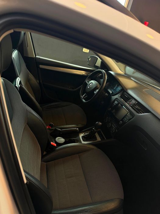 Autoturism skoda Octavia
