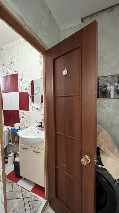 Продаются двери .