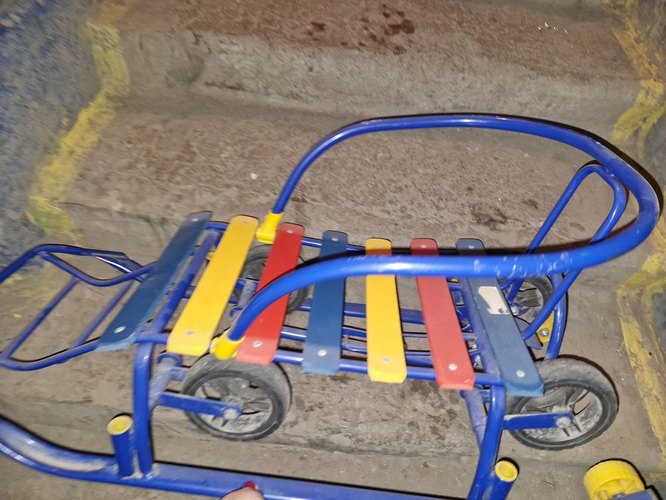 санки с колесами