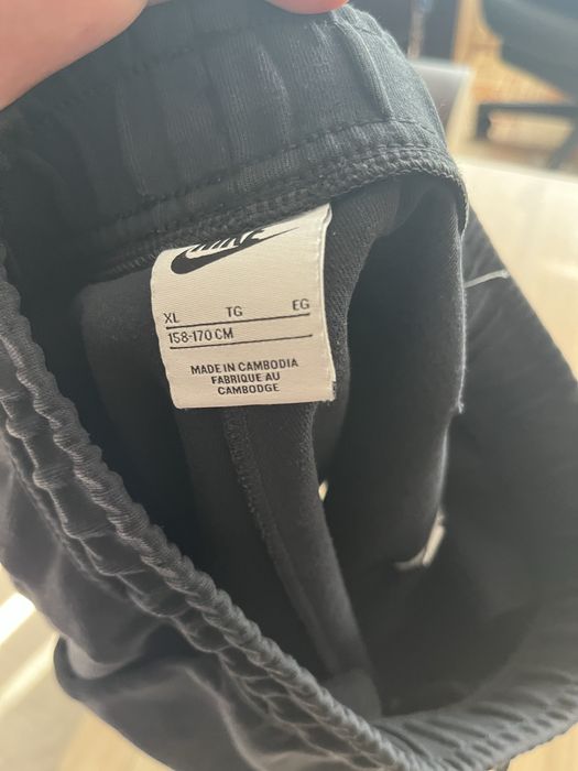 Nike tech fleece къси панталони