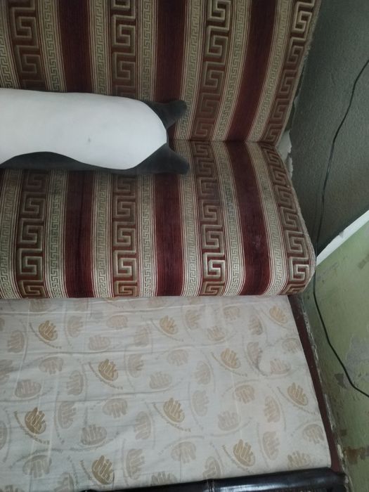 Диван угловой       .