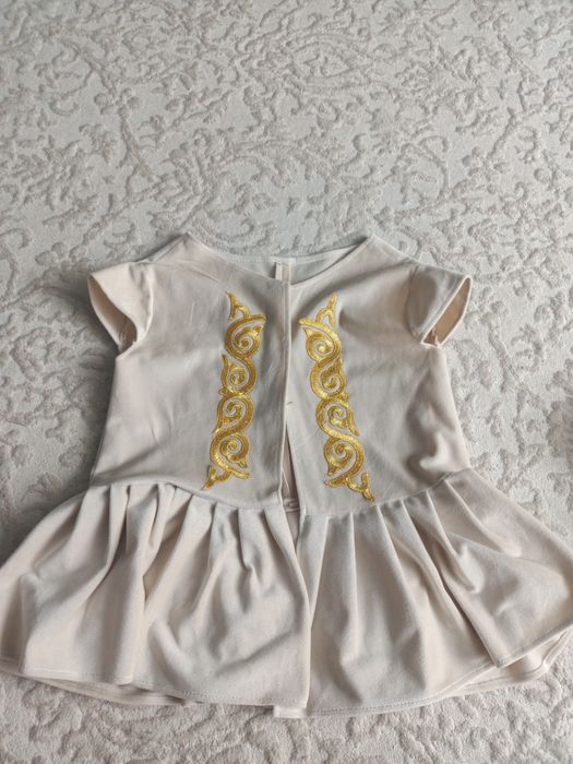 Продается жилетки в национальном стиле