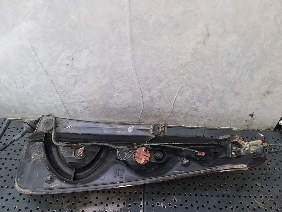 Stop tripla lampa stanga nissan note e11