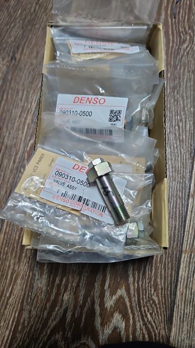 Форсунки DENSO BOSCH komatsy CAT.