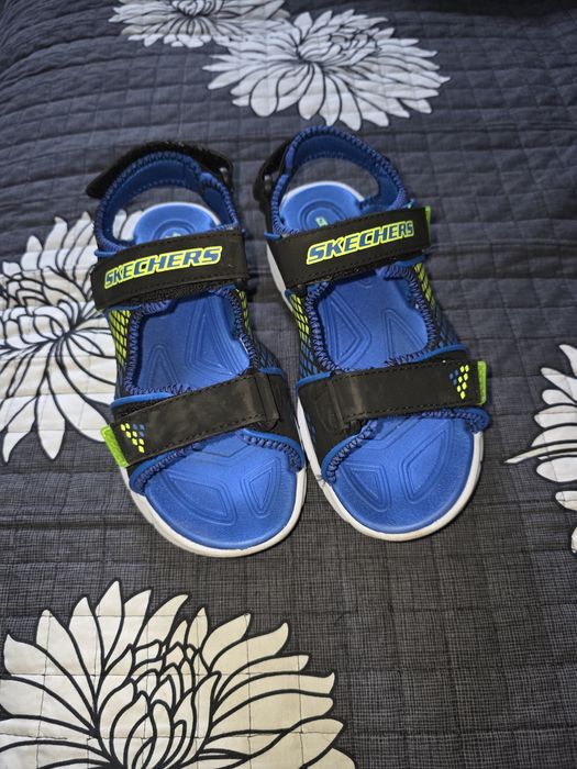 Sandale Skechers marimea 35 NOI