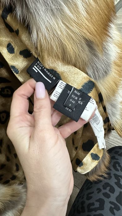 Полушубок лиса б/у 42-44 размер