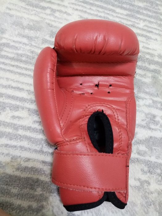 Боксёрские перчатки