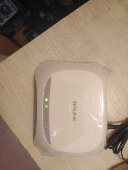 Продам роутер БУ