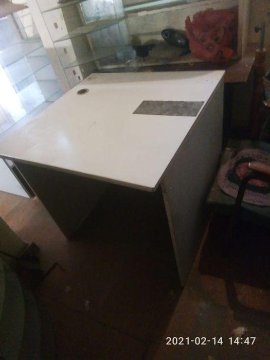 Компьютерный стол