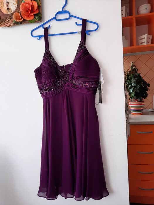 Incaltaminte barbati și rochii femei