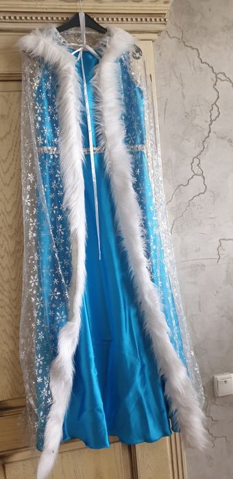 Нарядное платье