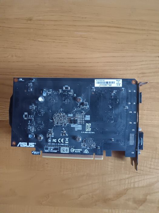 Placă video GTX 1650 Asus