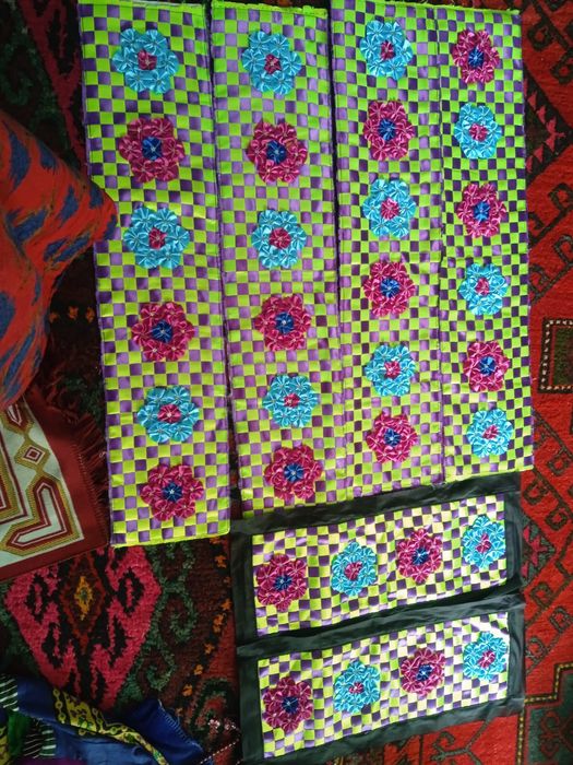 Kashta Xar xil kamplek yostiqlar