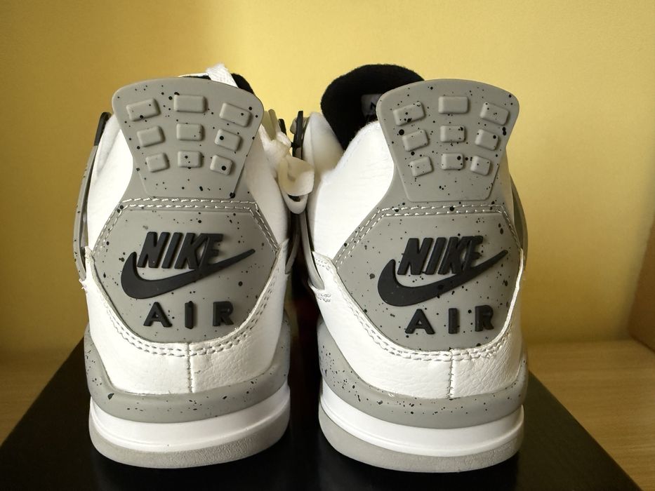Jordan 4 White Cement marimea 38, 39, 41, 42, 43, 44, 45, 46