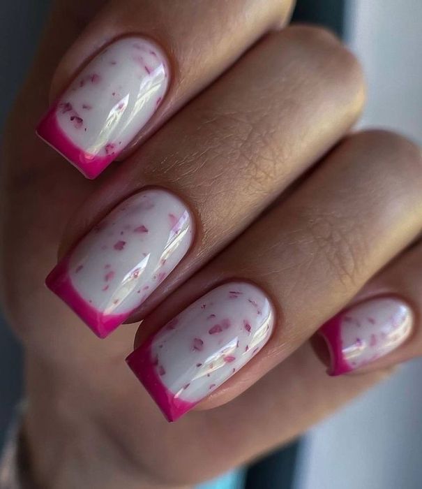 Маникюр на дому