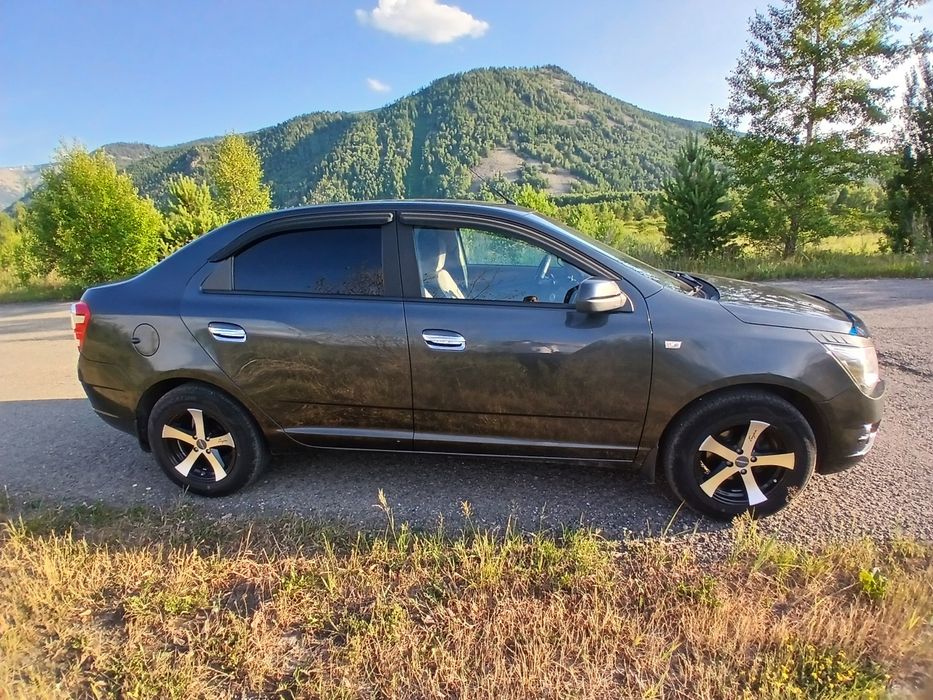 Продам автомобиль Равон R4