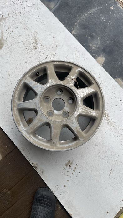 Диск r15 toyota mark 2