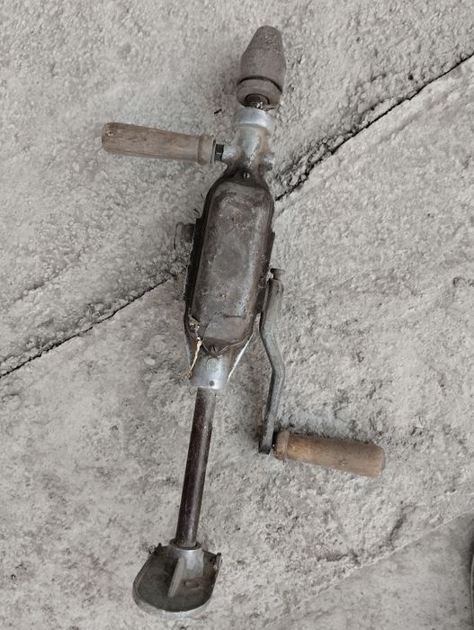 Дрел сотилади, ручной