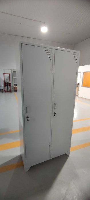 Металлический шкаф, архивный шкаф, раздевальный шкаф