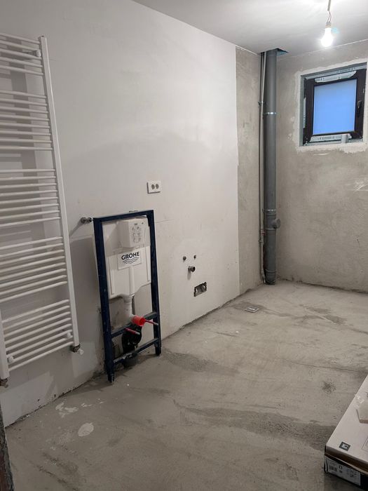CASA (P+1) 153mp(270 utili) plus TEREN 670mp  Bucov (Mica Roma)