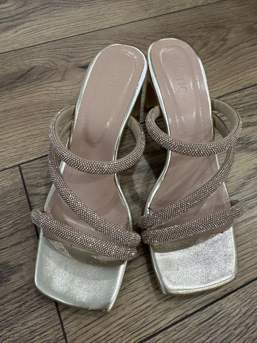 Босоножки 37 размер