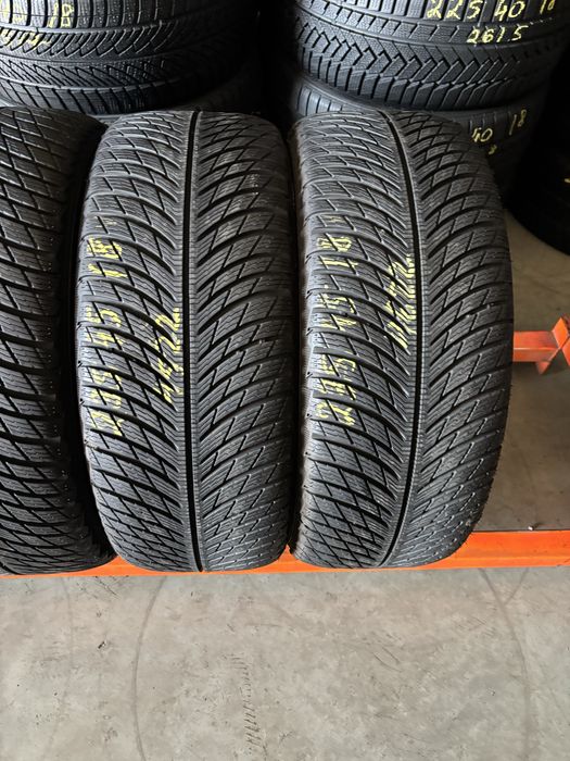 Anvelope Iarna 235/45/18 Michelin Pilot Alpin 5 235 45 18 R18