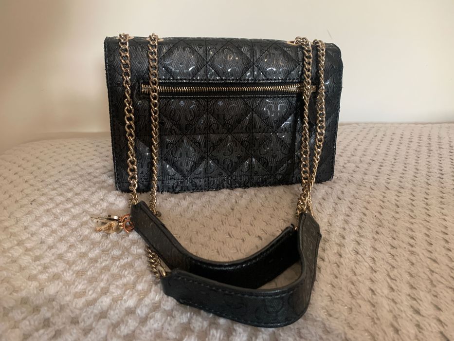 Guess оригинална чанта