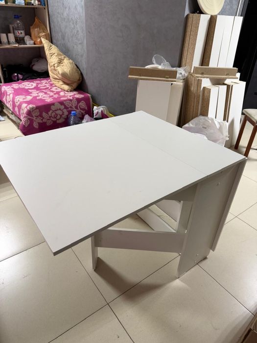 Продам стол книжка