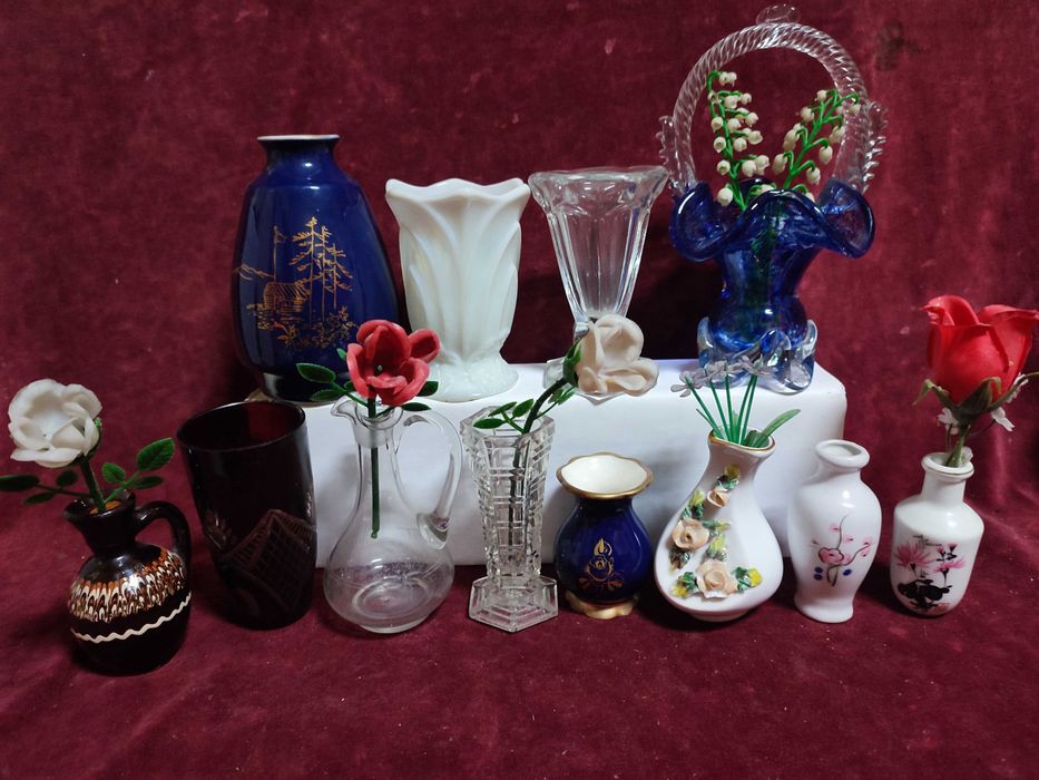 Bibelouri "comuniste", diferite forme si materiale