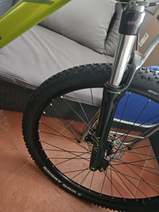 SR Suntour XCM Disc, 100mm, Remote Lockout