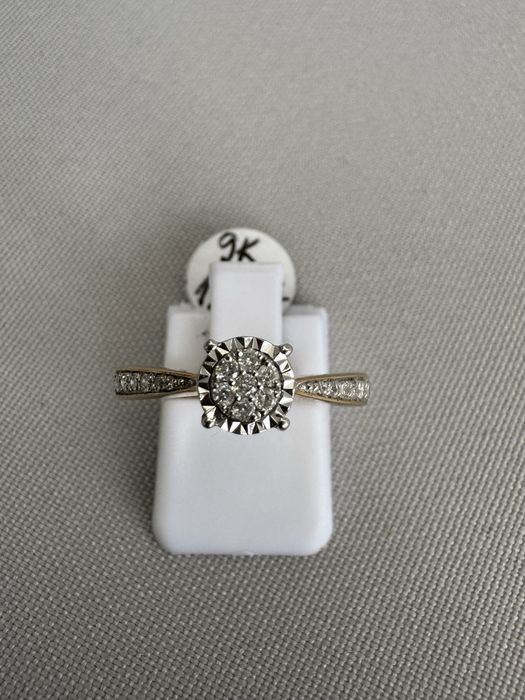 Inel din aur si diamante