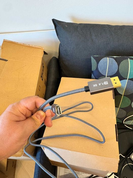 Lot 17 cabluri video: 12x HDMI (3x 8K60, 2x Delock 90°) + 4x DisplayPort + USB-C to DP