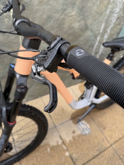 Bicicleta full suspension focus jam 6.8 custom