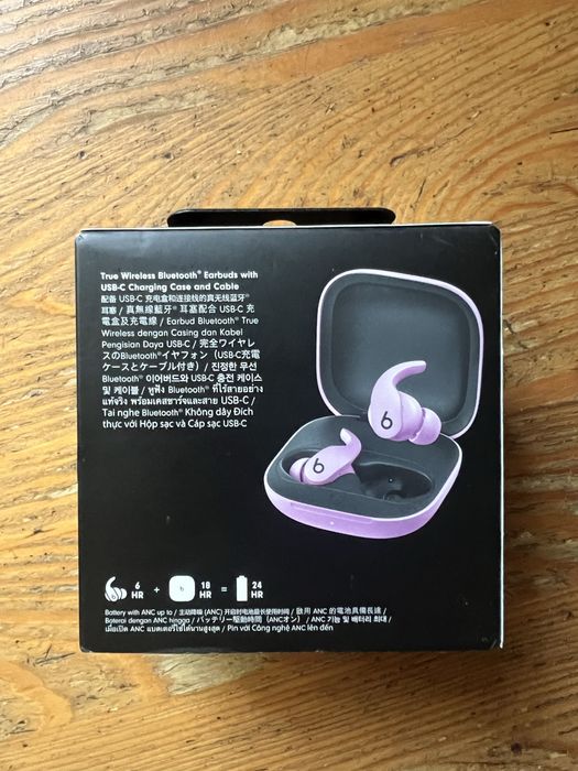 Новые наушники Beats Fit Pro