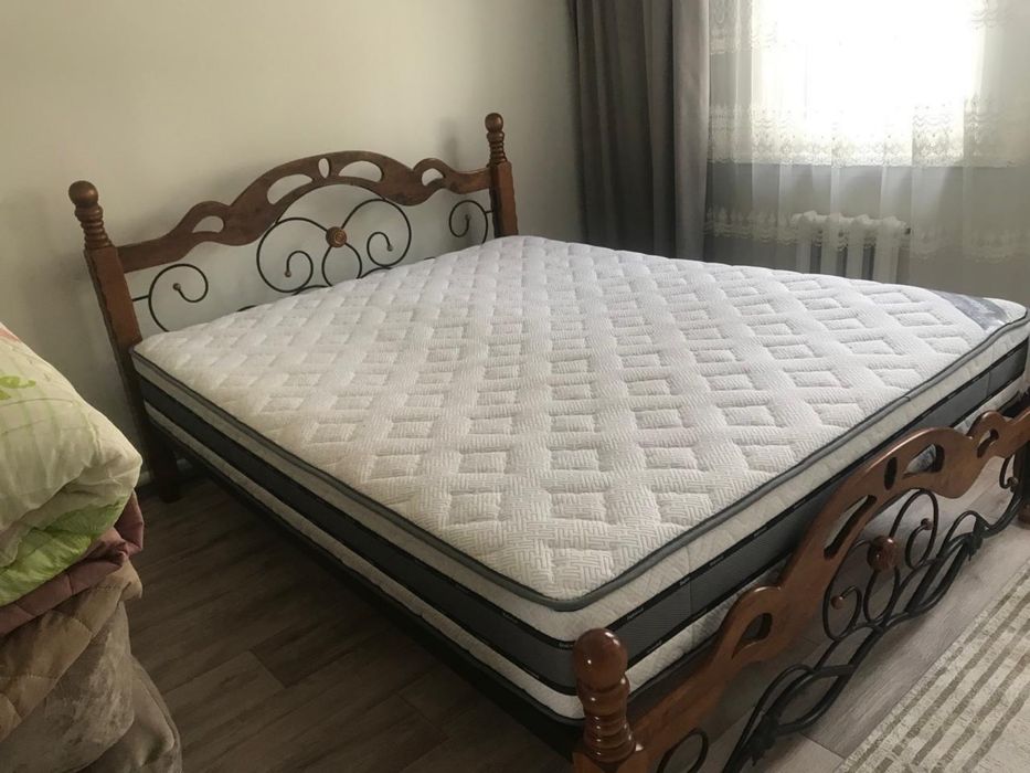 Продам матрас б/у